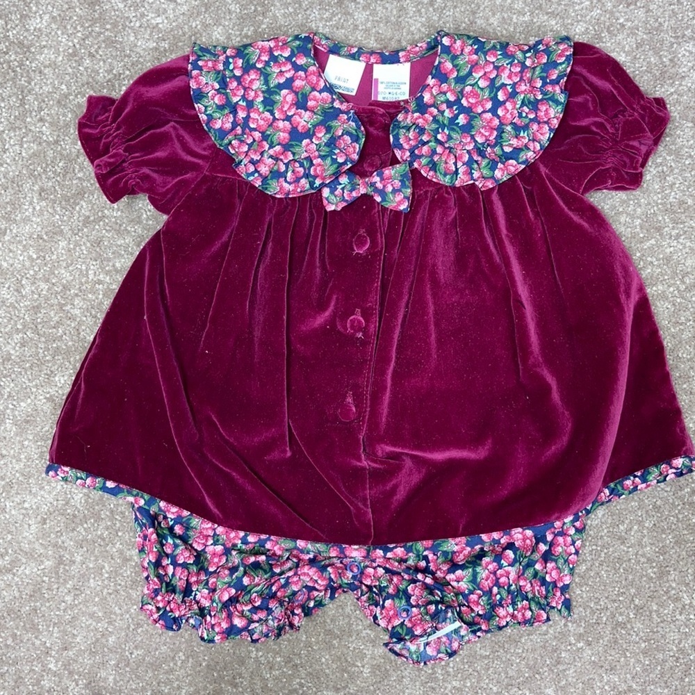 Vintage 3/6 month velvet bubble romper euc
